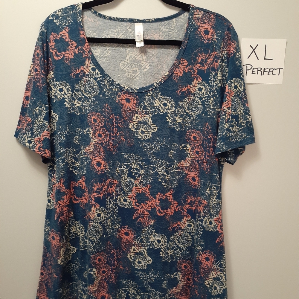 Lularoe Perfect T